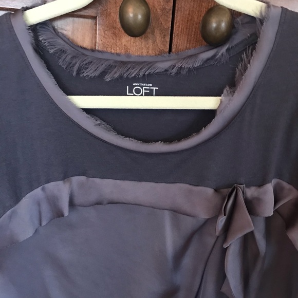 Ann Taylor Loft top - Picture 2 of 3
